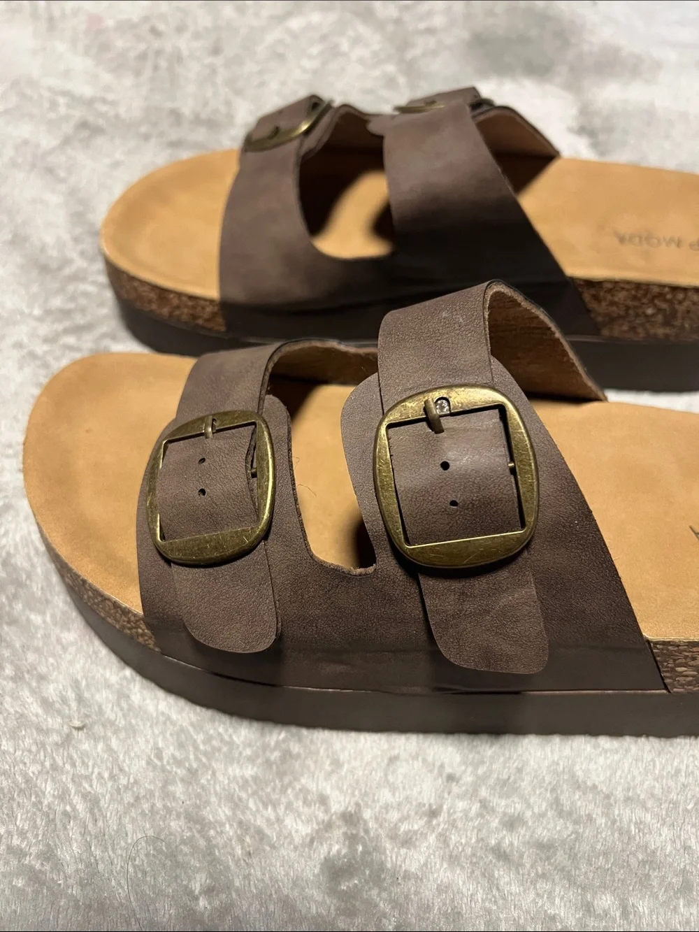 Women Top Moda brown double-buckle sandals